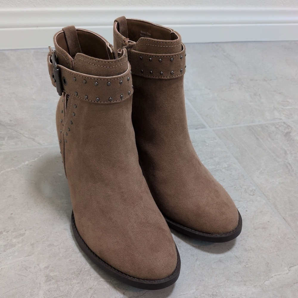 New Market & Spruce Odeya Suede Wedge Side Cut-Out Boots Brown Size 7.5